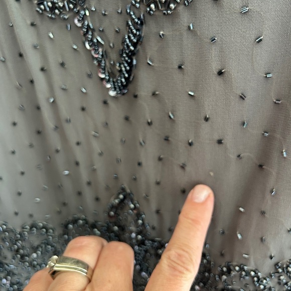 Women's silver 100% silk sequin cropped tank top. Sparkle and shine! Size M - Picture 5 of 8